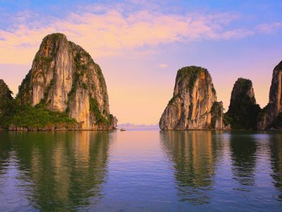 Halong-bay-world-heritage-in-Vietnam
